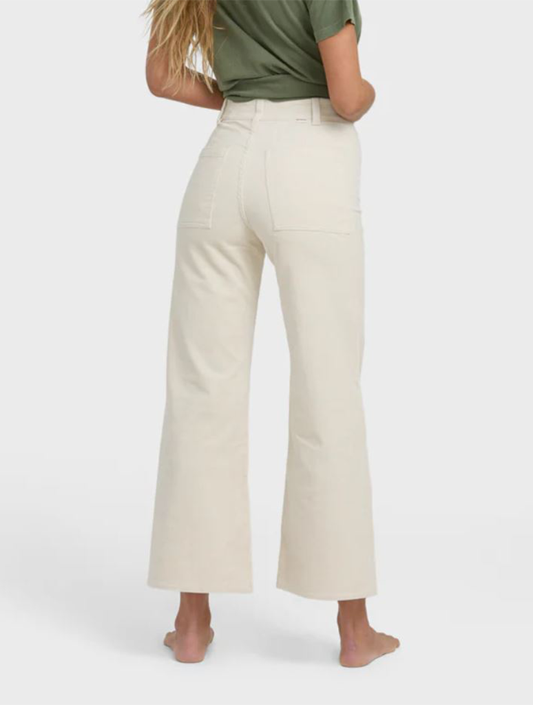 24B193500-WCP_BILLABONG-3_9505052d-350f-4f2a-9d2a-d6e7adb1cef2