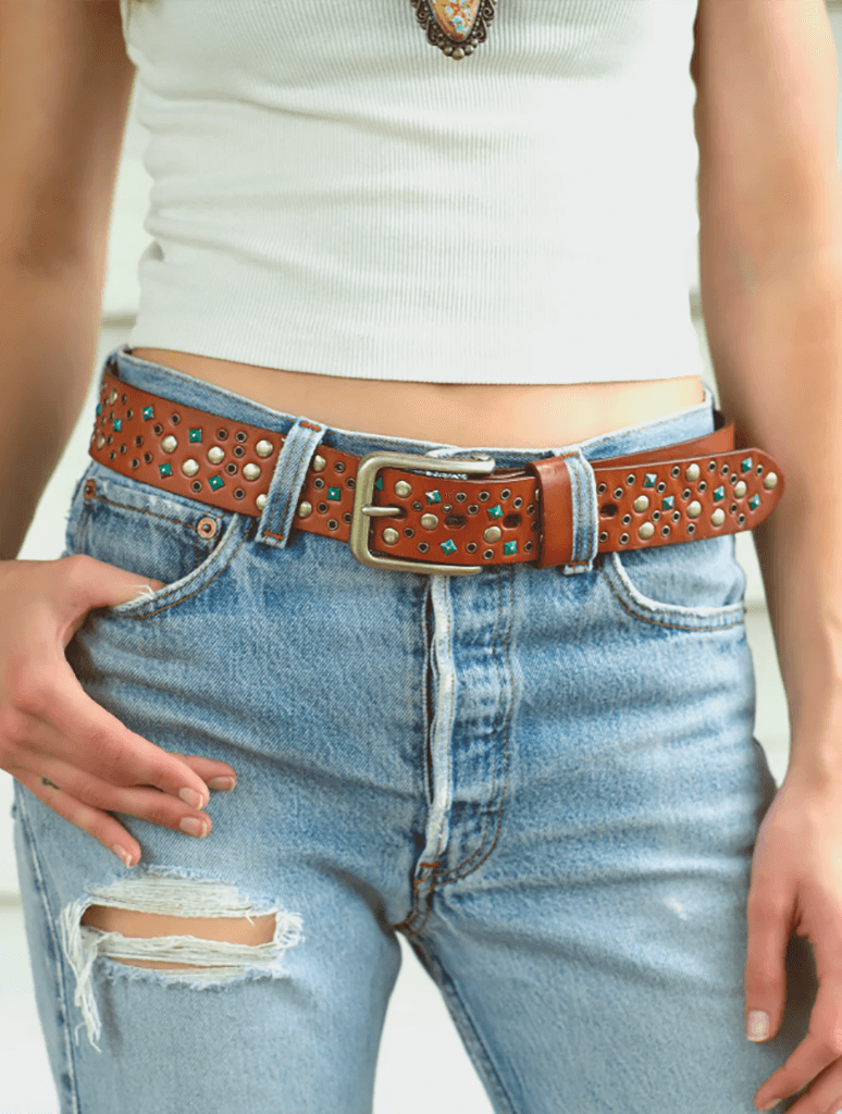 BED_STU_A250057-TAN_BELT_2