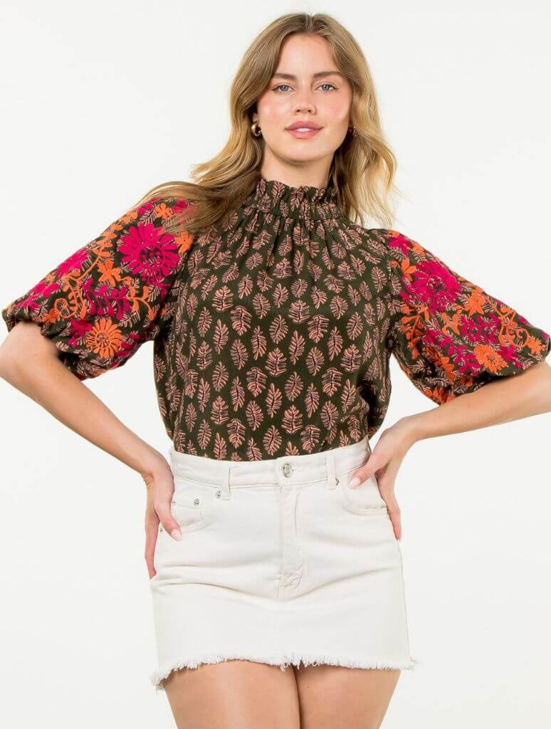 Embroidered Puff Sleeve Print Top