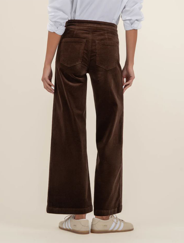 KB65701-FUDGE_KUTFROMTHEKLOTH-3