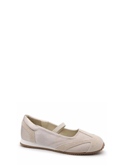 QL00734-CRE_MIASHOES-1