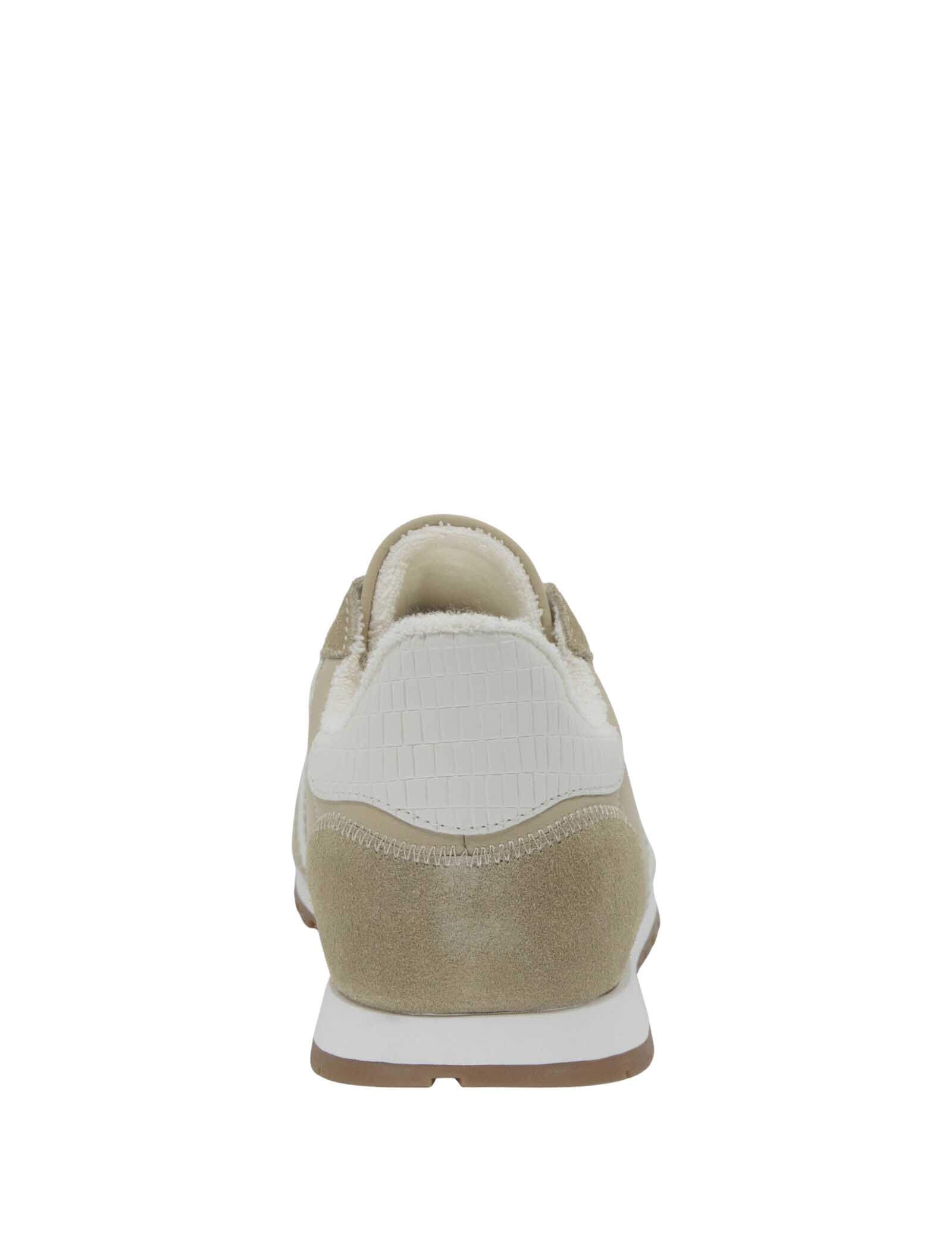 Back 70 Asian Sneaker*