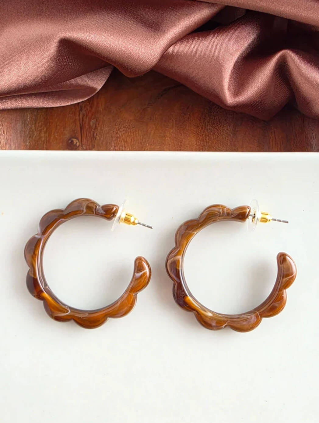 Scarlett Hoops in Cocoa Brown