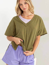 Oversized V-Neck T-Shirt in Moss