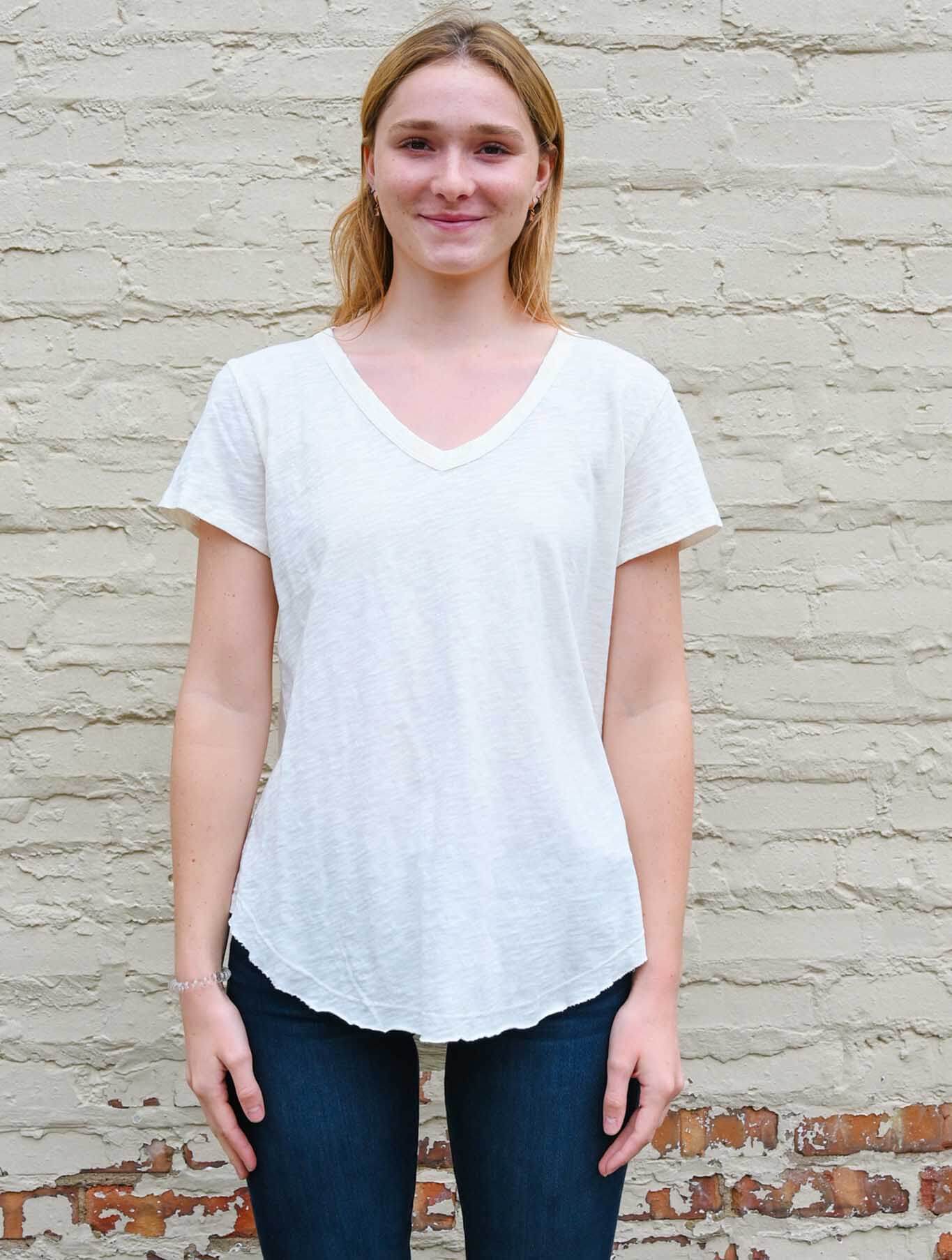 V-Neck Tee W/ Curved Hem in Comfy Cream