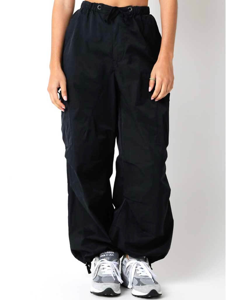 Rowen Parachute Pants in Black