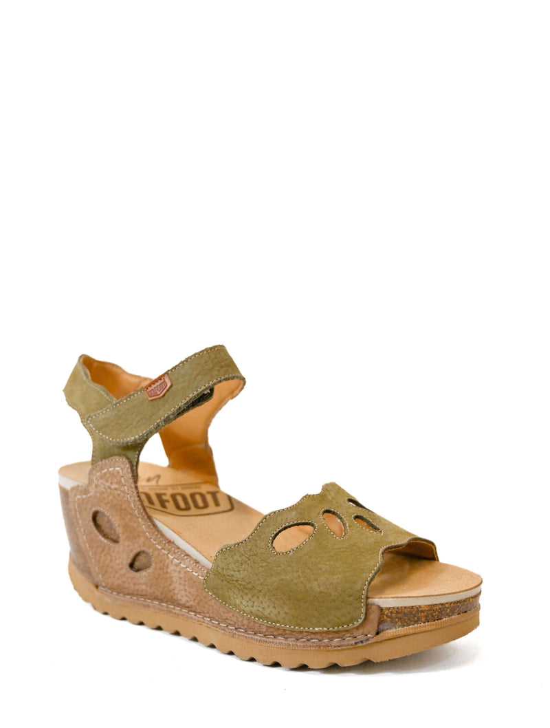 On Foot 320 Dayton Sandal in Musgo