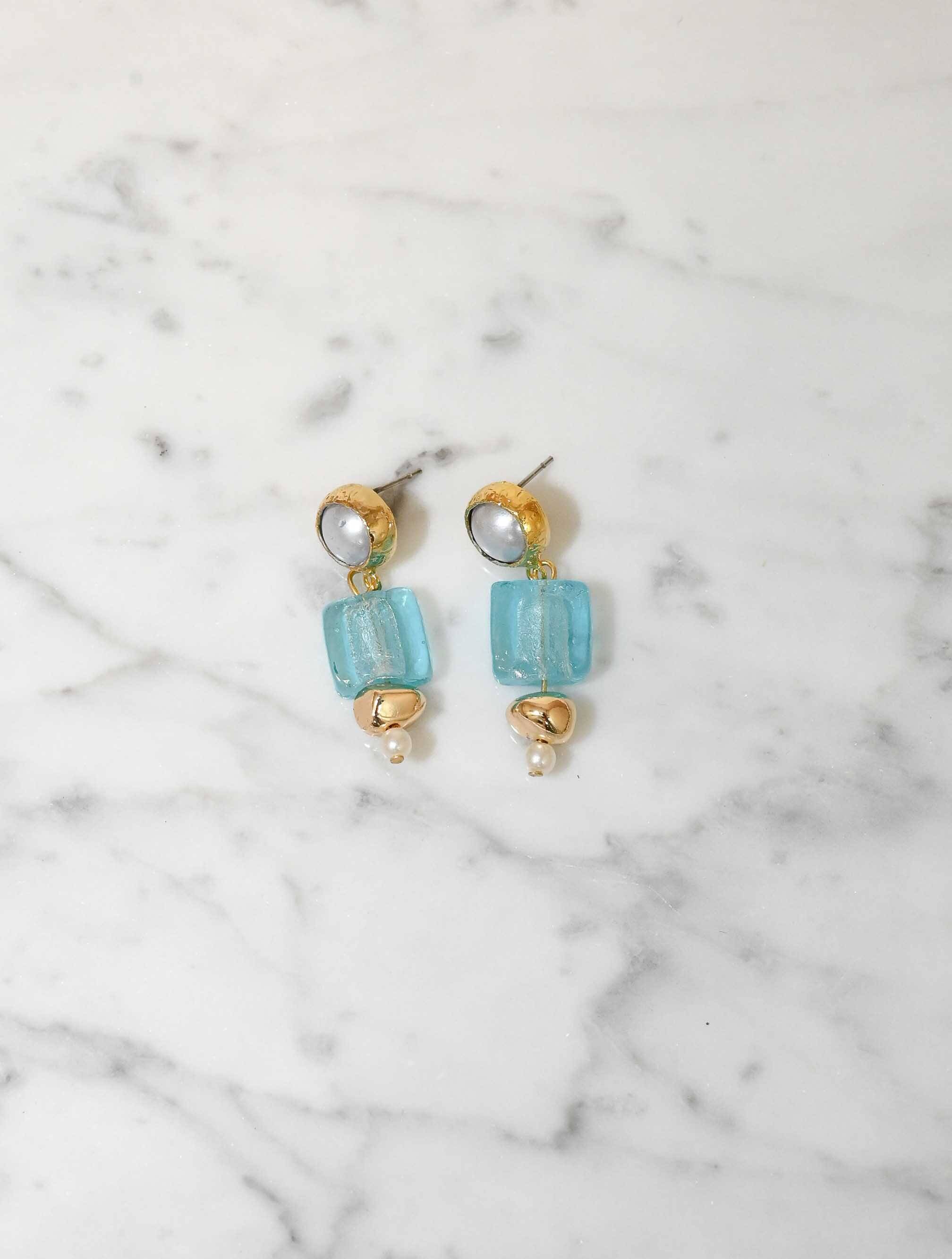 Pinch of Pearl Earrings