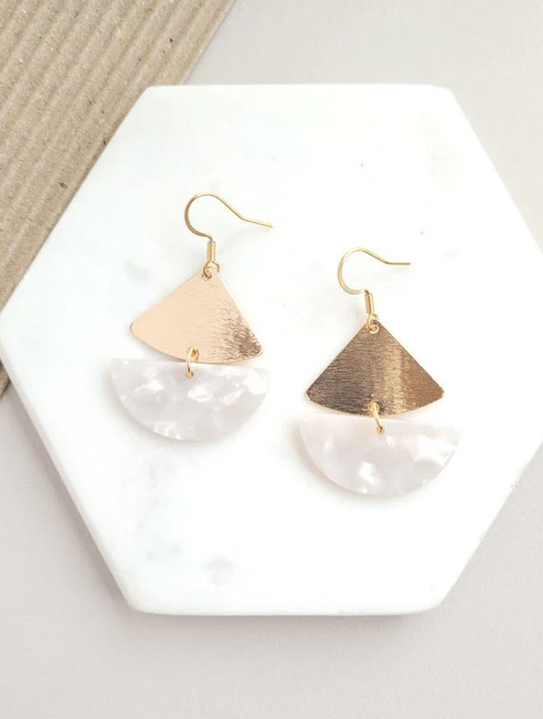 Ava Earrings in Pearl