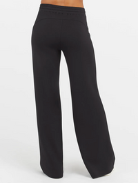 Spanx AirEssentials Wide Leg Pant in Very Black