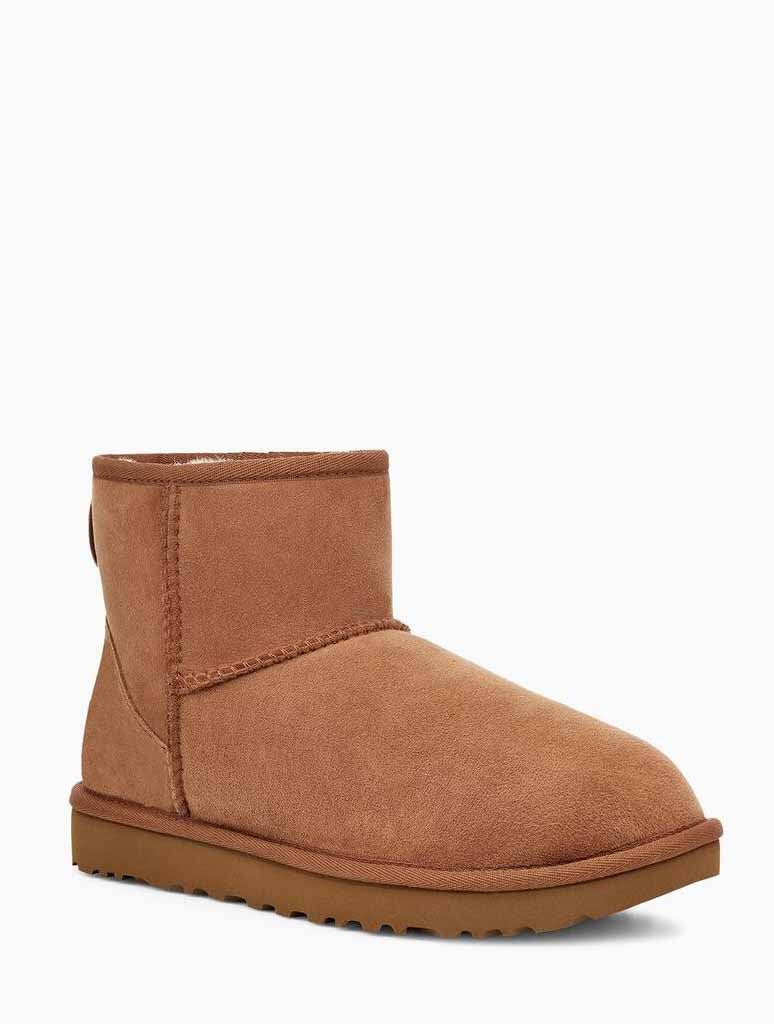 UGG Women's Classic Mini II Boot in Chestnut