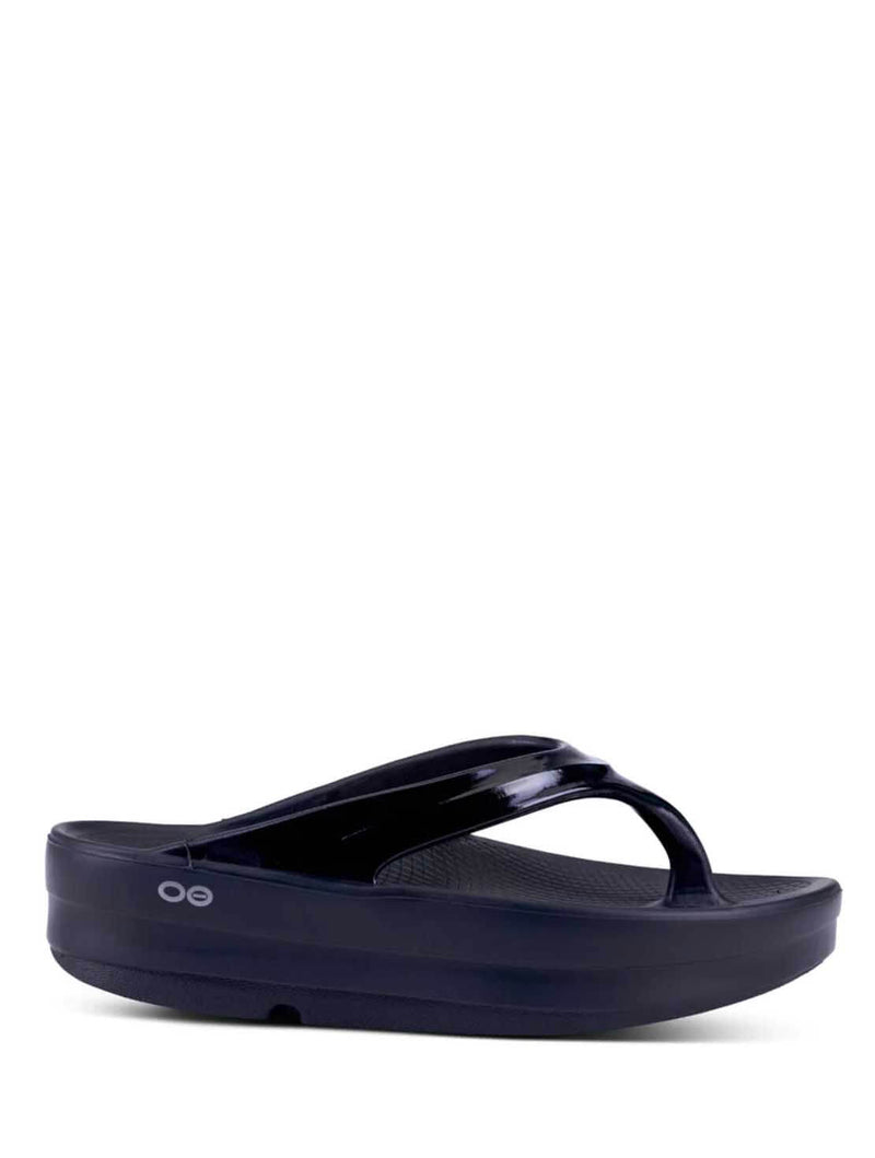 Oofos OOMEGA Thong in Black 848282043892